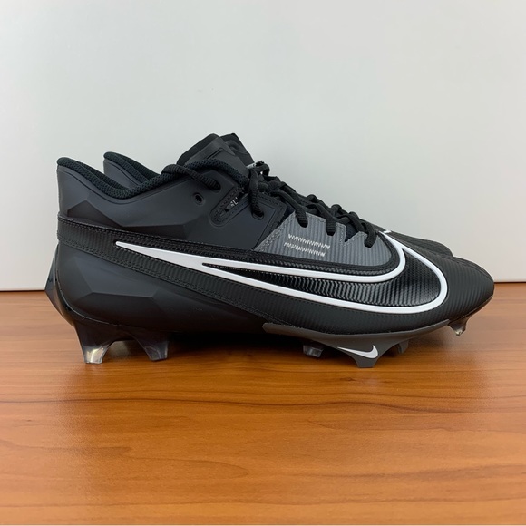 Nike Vapor Edge Elite 360 2 Football Cleats - Picture 2 of 13